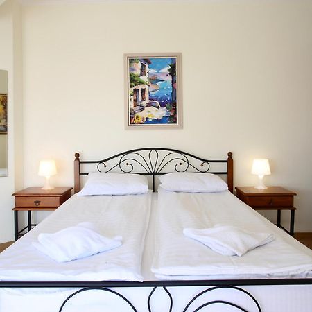 Villa Livia Boutique Apartments Ravda Bagian luar foto