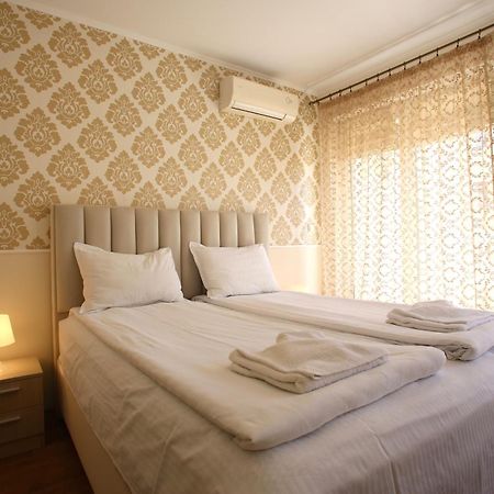 Villa Livia Boutique Apartments Ravda Bagian luar foto
