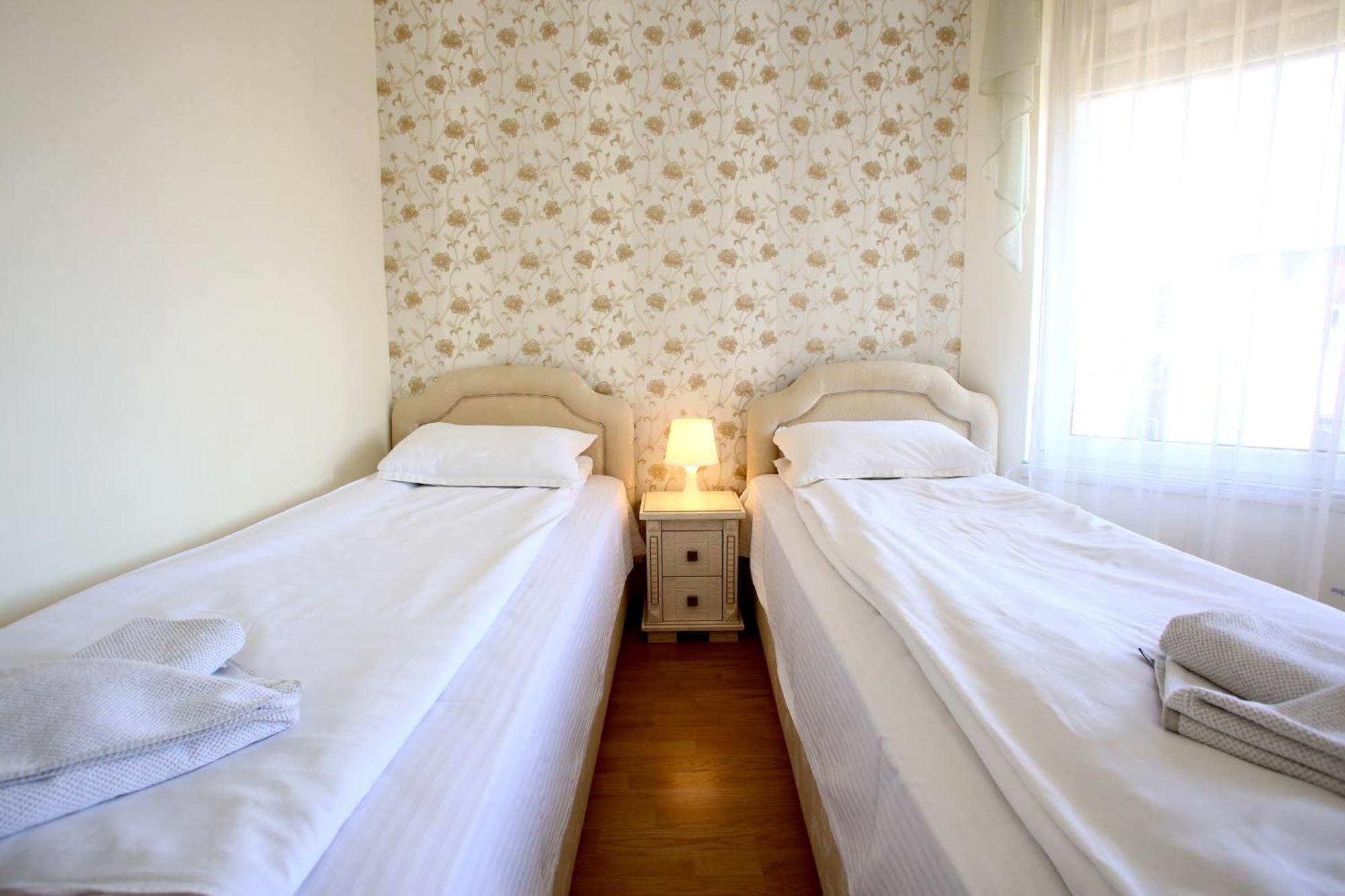 Villa Livia Boutique Apartments Ravda Bagian luar foto