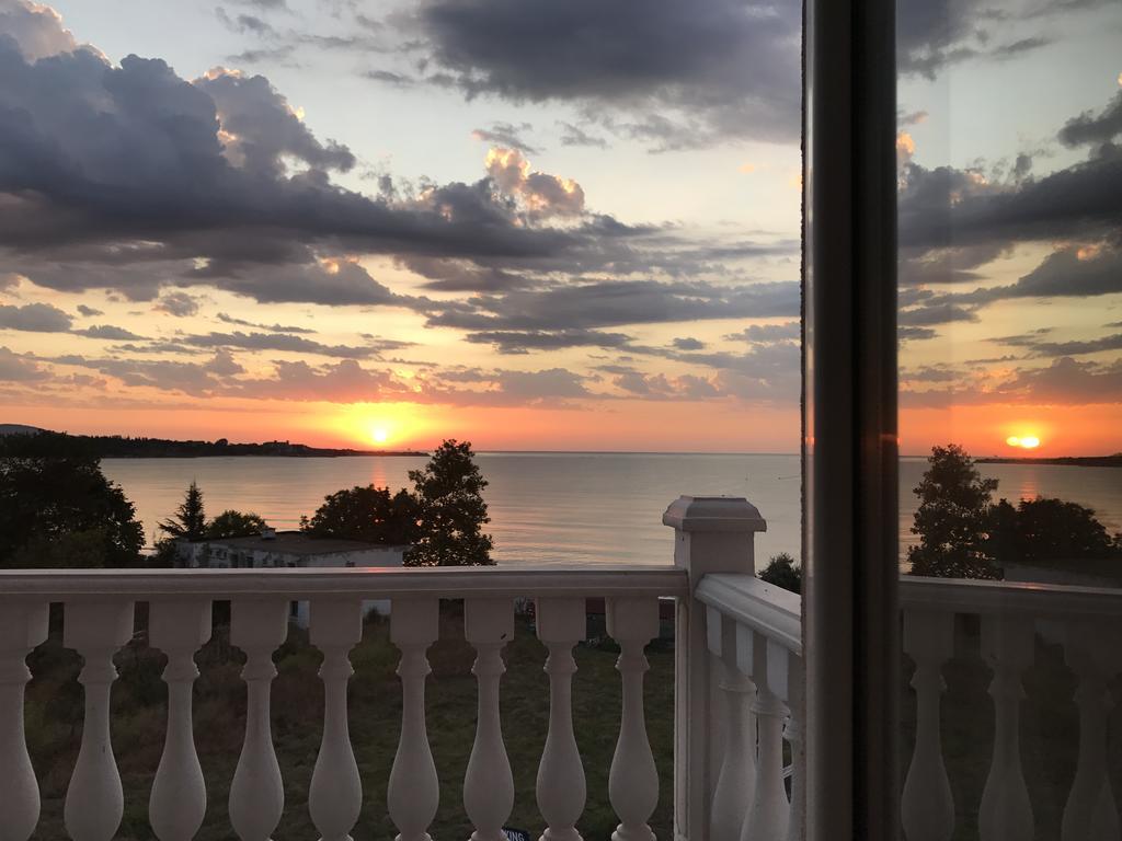 Villa Livia Boutique Apartments Ravda Bagian luar foto